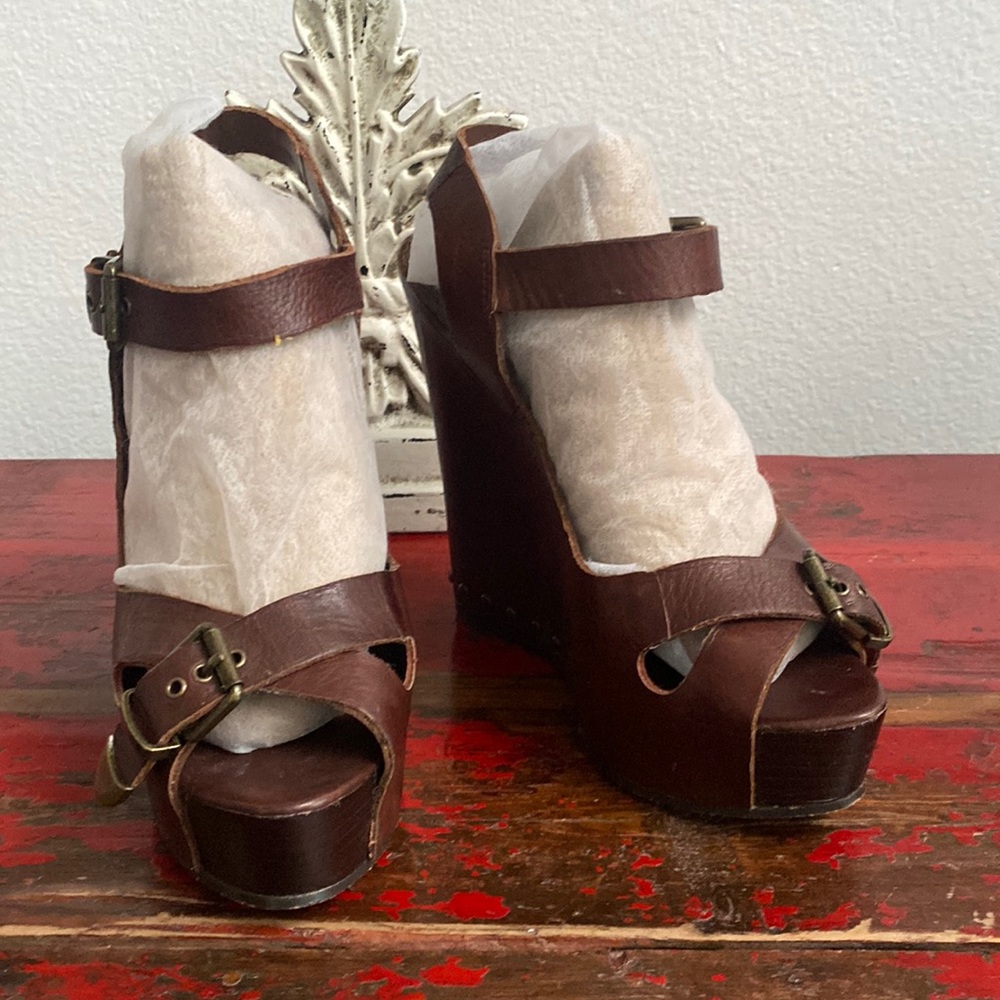 Dolce Vita cognac leather platform sandal